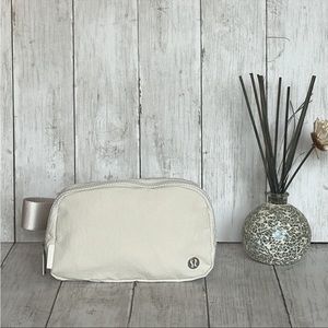 NWT lululemon everywhere belt bag white opal